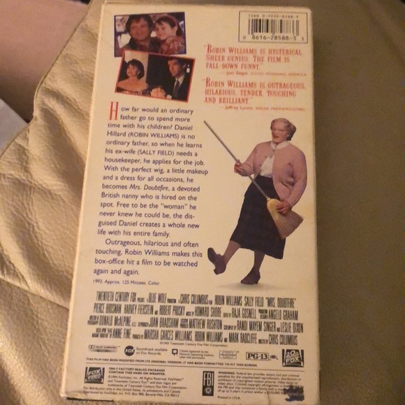 Mrs. Doubtfire - 1993 - VHS - Good Condition! - Picture 2 of 4
